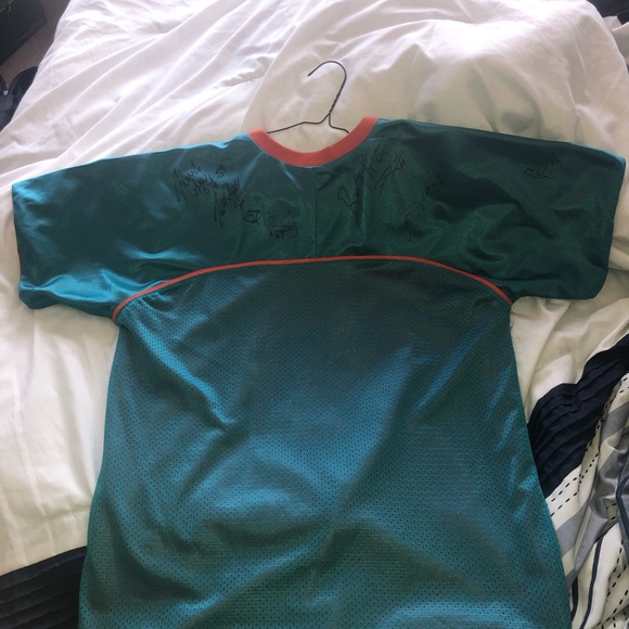***AUTOGRAPHED MIAMI DOLPHINS REVERSIBLE JERSEY*** - Picture 3 of 7